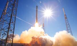 „SpaceX“ sėkmingai paleido dar 58 „Starlink“ palydovus