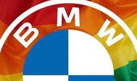 BMW su LGBT atributika ne juokais supykdė internautus