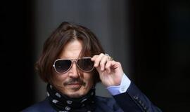 Londono teisme baigiama nagrinėti aktoriaus J. Deppo šmeižto byla