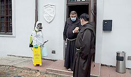 Po žinios apie Covid-19 – palinkėjimas išlikti ramiems ir atsargiems