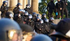 Berlyno vyriausybė smerkia bandymą šturmuoti Reichstagą