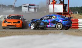 Vilkyčiuose finišavo dvi dienas trukusi ralio kroso fiesta