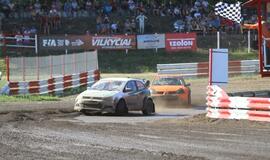 Vilkyčiuose finišavo dvi dienas trukusi ralio kroso fiesta