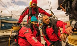 Išskirtinė dvikova Baltijos jūroje: Lietuvos „Ambersail 2“ susirungs su identiška „Sailing Poland“ jachta