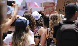 Portlando meras uždraudė per protestus naudoti ašarines dujas