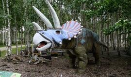 Radailiuose kurdami dinozaurų parką verslininkai kreipėsi net į legendinės Godzilos gamintojus