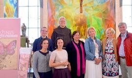 Šv. Pranciškaus Asyžiečio bažnyčioje pristatytas žurnalas "Rožinis gyvenimas"