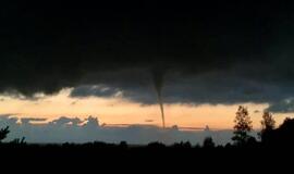 Gyventojus pribloškė virš Baltijos jūros susiformavęs viesulas