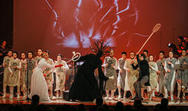 Kompozitoriaus Broniaus Kutavičiaus opera „Kaulo senis ant geležinio kalno“ užkopė į populiarumo viršūnę