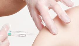 Pasaulio bankas skirs 12 mlrd. dolerių besivystančioms šalims vakcinos nuo COVID-19 įsigijimui