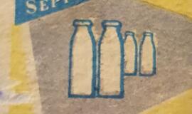 Kai buvo draudžiama važiuoti virš traukinių