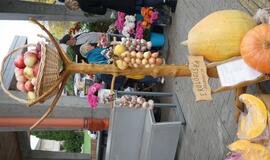 Uostamiesčio mugėse – ir užsienio amatininkų darbai