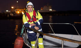 Į darbą - kasdien su laivu