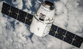 „SpaceX“ kapsulė susijungė su TKS
