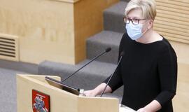I. Šimonytė nuo COVID-19 žada skiepytis viena pirmųjų ir taip drąsinti visuomenę