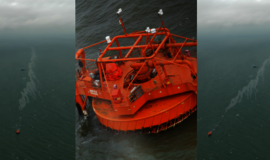 Iš Būtingės terminalo ištekėjusi nafta išsisklaidė