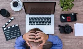 Kas ketvirtas šalies gyventojas dėl COVID-19 darbe jaučiasi blogiau, rodo apklausa