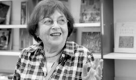 Mirė literatūrologė, teatrologė Irena Veisaitė