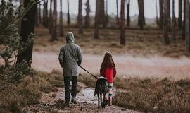 Pandemijos vienatvę tautiečiams skaidrina per milijonas augintinių