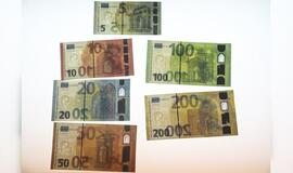 2020 m. konfiskuota mažiausiai padirbtų eurų banknotų istorijoje
