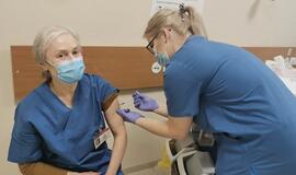 Klaipėdos universitetinėje ligoninėje sėkmingai baigtas pirmasis vakcinacijos etapas
