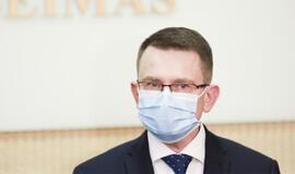 Ministras A. Dulkys žada iš esmės keisti vaistų kainyno peržiūros principus