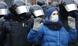 Per protestus Rusijoje sulaikyta daugiau kaip 2 000 žmonių