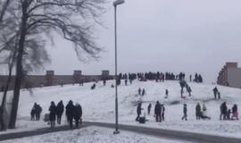 Slidinėjantiems ant kalniukų - policijos dėmesys