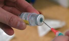 Vaistų kontrolė įspėja: daugėja siūlymų įsigyti neaiškios kilmės produktų, pristatomų kaip vakcinos nuo COVID-19