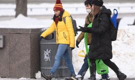 Karantinas Lietuvoje – palaida bala: stebina „skylėta“ tvarka ir keistos išimtys