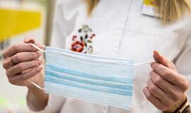 Kiek kainuoja apsisaugoti nuo COVID-19: komplikacijų kaina kur kas didesnė