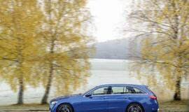 „Mercedes-Benz“ pristatė į skaitmeninių technologijų amžių perėjusią naująją C klasę