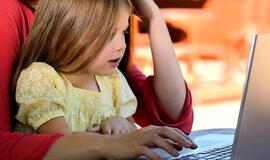 Mokyklų apklausa: skaitmeninio mokymo turinio yra, bet būtina jį plėsti