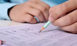 Laikantiems valstybinius brandos egzaminus – papildoma pagalba