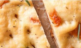 Išmokite iškepti itališką duoną kamado tipo kepsninėje