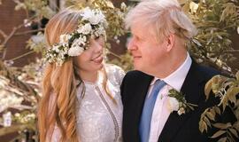 Borisas Johnsonas iškėlė prabangias vestuves