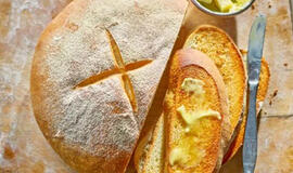 Lengvai pagaminama naminė balta duona