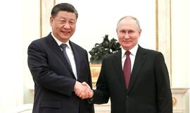 Xi Jinpingas susitikime Kremliuje pavadino Putiną "brangiu draugu"
