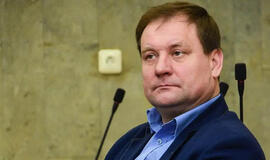 NEIŠSISUKO. Buvusiam Plungės rajono Nausodžio seniūnijos seniūnui Dariui Preibiui teks plačiai praverti piniginę ir keleriems metams pamiršti darbą valstybės tarnyboje. „Žemaičio“ (Oksanos Šukienės) nuotr.