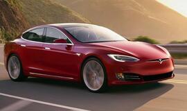 "Tesla" elektromobilių vidutinė rida yra didžiausia iš visų