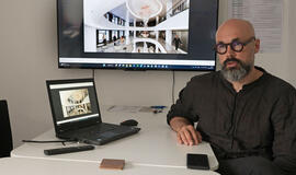 KONCEPCIJA. Klaipėdos valstybinio muzikinio teatro interjero projekto autorius, dizaineris Marius Mateika kuria šiuolaikišką, jaukų, natūralų, Klaipėdos identitetą reprezentuojantį interjerą. Vitos JUREVIČIENĖS nuotr.