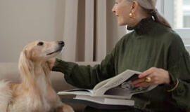 Šuns turėjimas gali padėti išvengti demencijos vyresnio amžiaus žmonėms
