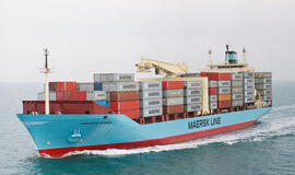 SUSTABDĖ. Danijos laivybos bendrovė „Maersk“ sausio pradžioje paskelbė sustabdanti visus reisus per Raudonąją jūrą ir Sueco kanalą.