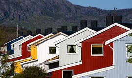 VEIKLA. Medinių konstrukcijų karkaso namus gaminusi įmonė beveik visą produkciją eksportuodavo į Norvegiją. Asociatyvi Pixabay nuotr.
