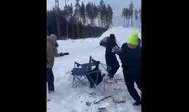 Incidentas ralyje „Sarma 2026“: Automobilis nulėkė į žiūrovų zoną, tragedijos išvengta per plauką