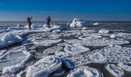 Baltija dengiasi ledu
