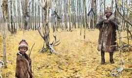 Vaikas galėjo būti apsirengęs elnio odos drabužiais ir galvos apdangalu su plunksnomis