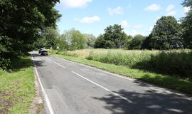 Kelias ties Gintaro įlanka. Iki XX a. pr. jo nebuvo: ši pamario dalis dirbtinai suformuota užpilant šlapynę iš marių iškastu gruntu. 