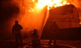 Gaisras po dronų atakos