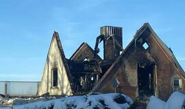 Gaisras, sudegęs namas, pamatai